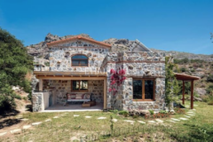 10.000 m2 Arsa İçinde 8 Bağımsız Taş Ev