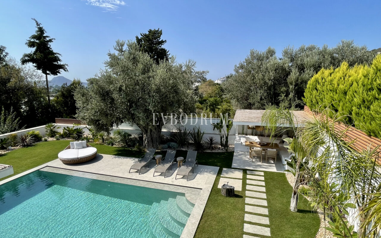 Yalikavak Merkez’de Modern Havuzlu Villa