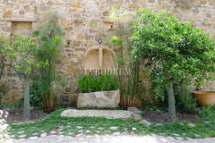 Özel havuzlu kiralık taş villa