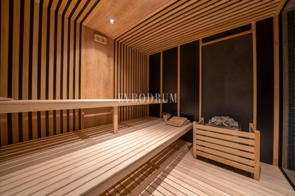 Bitez’de özel havuzlu, geniş ve lüks villa