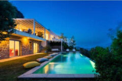 Yahşi’nin en güzel tepesinde, panoramik manzaralı havuzlu villaa