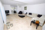 Moderne grosszügige Villa mit Privatpool und Meerblick – Foto 15