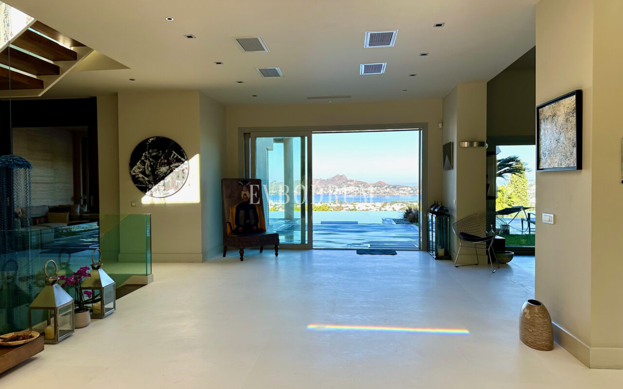 Yalıkavak ve Marina manzaralı olağanüstü özel mülk