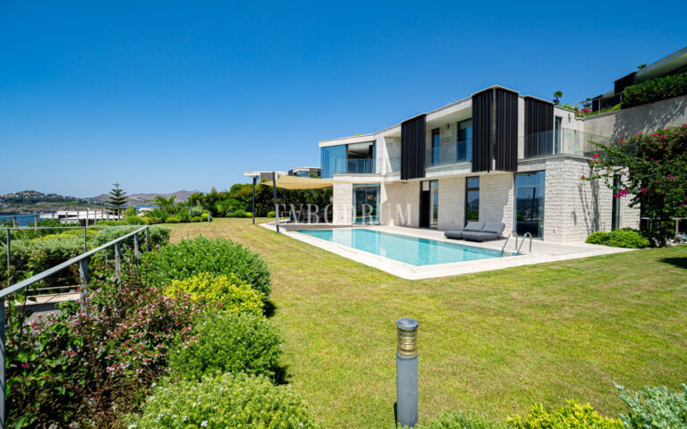 Plajlı sitede, özel havuzlu villa – Görsel 9