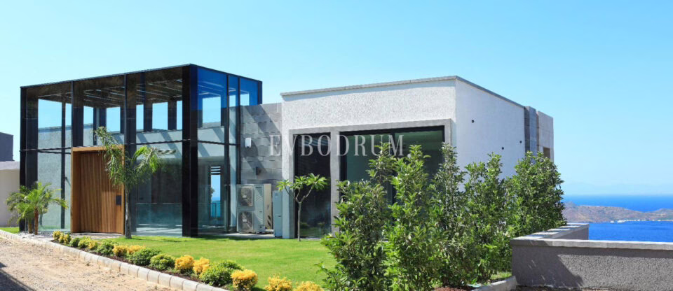 Yeni tamamlanmış, deniz manzaralı, özel havuzlu ve bahçeli villa – Giris