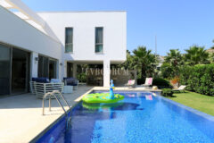 Havuzlu Yeni Villa, Sahile 5 Dakika Yürüme Mesafesinde, Haftalık Kiralık