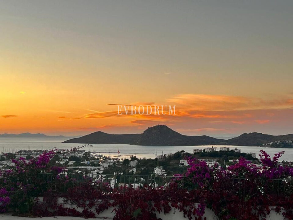 Yalıkavak’ta şehir konsepti:Deniz manzaralı, havuzlu lüks villa