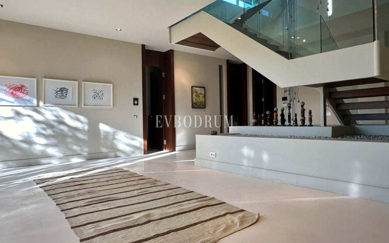 Yalıkavak Körfezi ve Marina Manzaralı Özel Villa