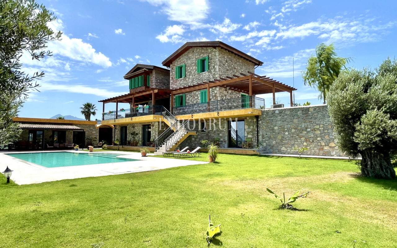 Datça’da Havuzlu Tatil Villası, Aylık Kiralık