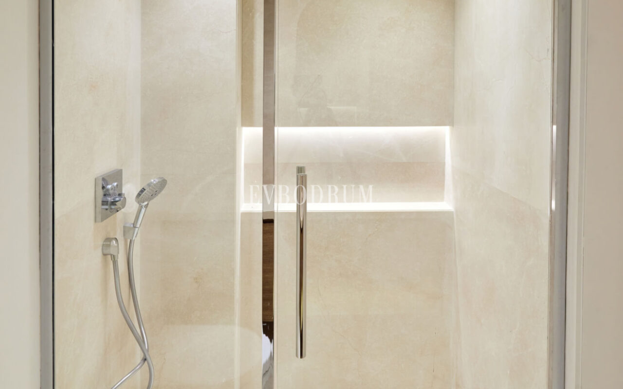 Yalıkavak’ta özel havuzlu, mimari tasarımlı yeni proje