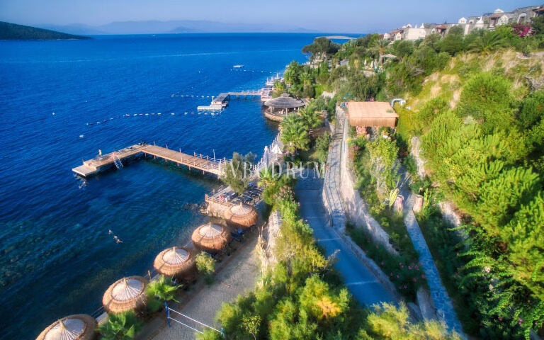 Özel Havuzlu, Denize Erişimli, 10 Kişilik Lüks Villalar – Görsel 1