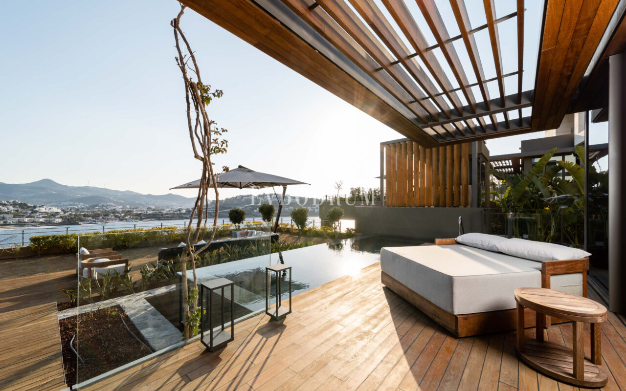 Yalıkavak’ta Denize Sıfır Lüks Villa