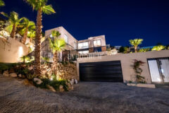 Bitez’de özel havuzlu, geniş ve lüks villa