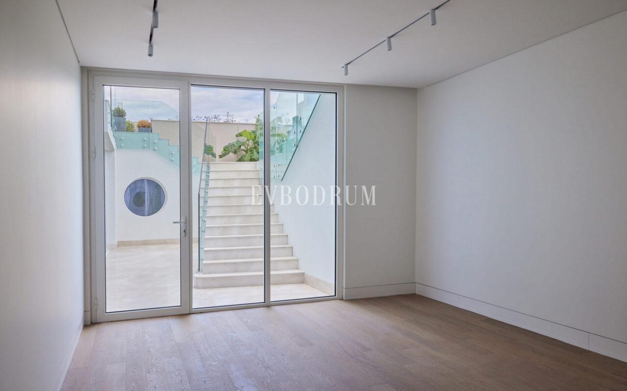 Yalıkavak’ta özel havuzlu, mimari tasarımlı yeni proje