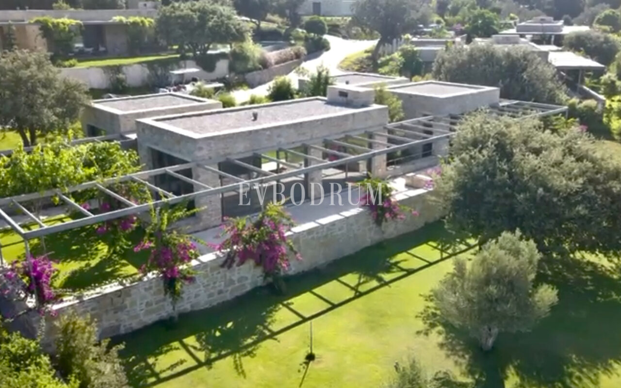 Ödüllü mimarisiyle, tasarım taş villa