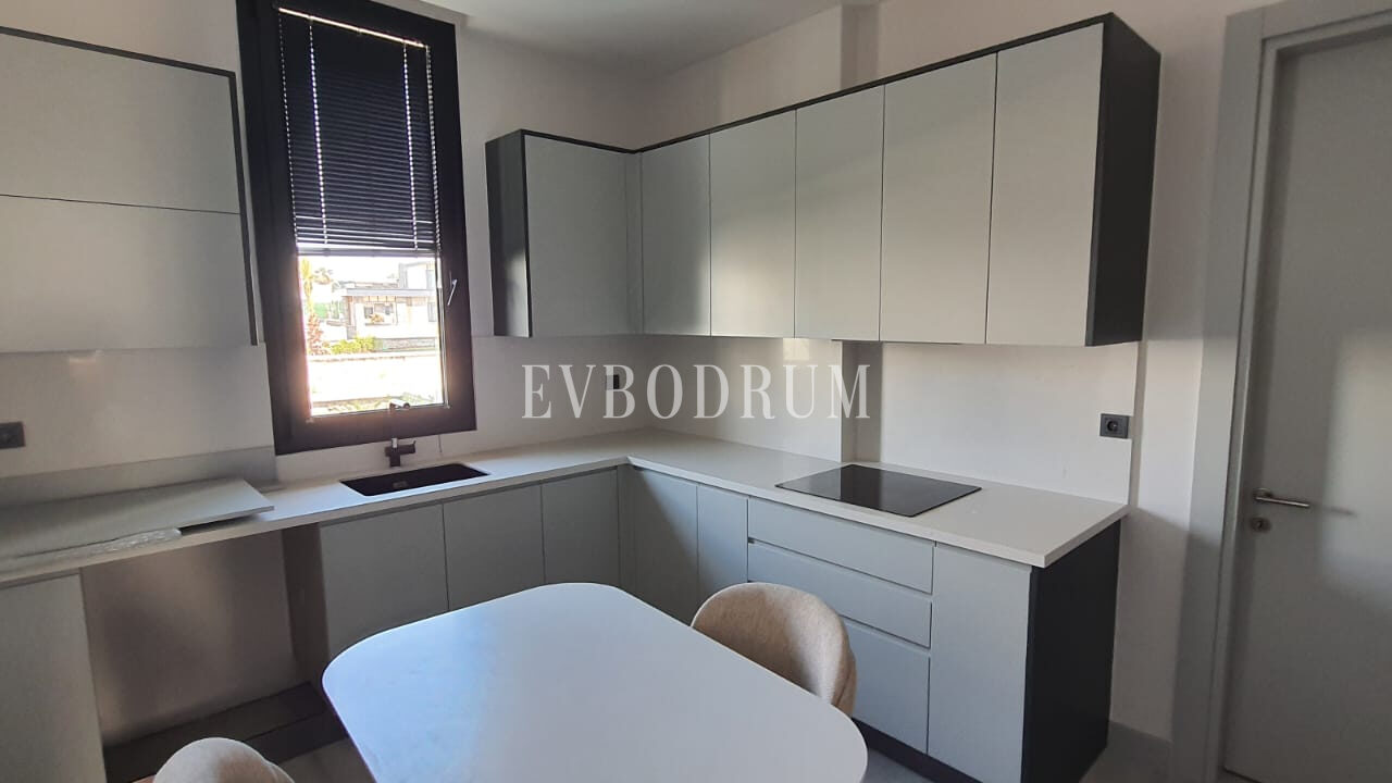 Plaja Yakın Ortak Havuzlu Daireler