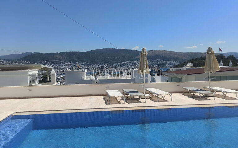 Merkezi lokasyonda, deniz manzaralı ikiz şehir evi – Görsel 10