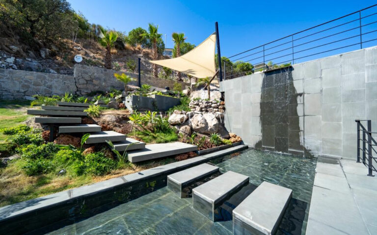 Bitez’de özel havuzlu, geniş ve lüks villa – Görsel 11