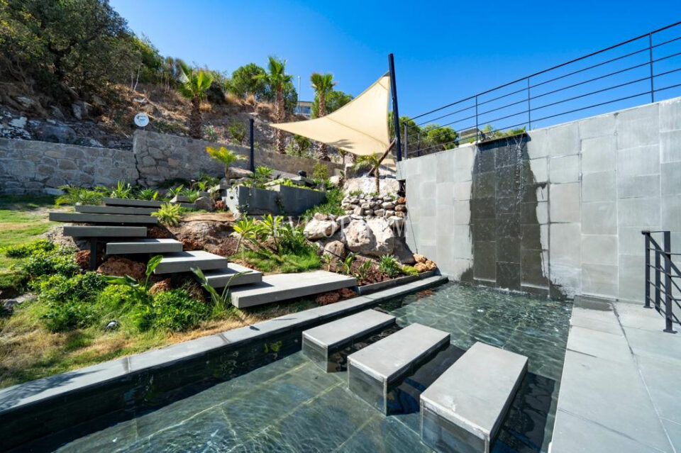 Bitez’de özel havuzlu, geniş ve lüks villa – Görsel 11