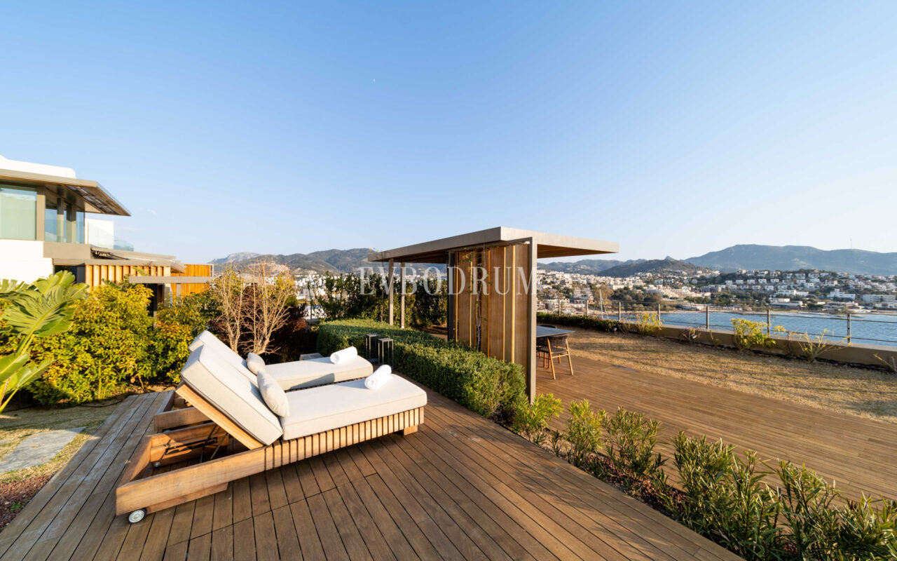 Yalıkavak’ta Denize Sıfır Lüks Villa