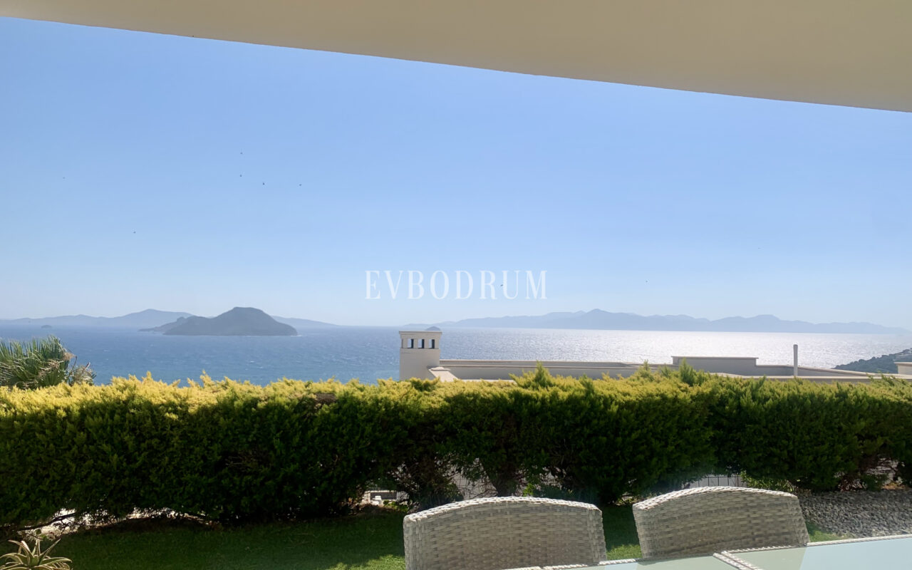 Muhteşem adalar ve deniz manzaralı, havuzlu villa