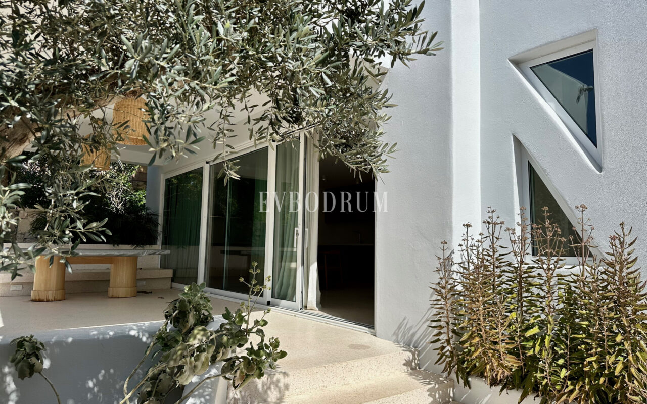 Yalıkavak’ta denize 100 adım müstakil, yeni renove edilmiş villa