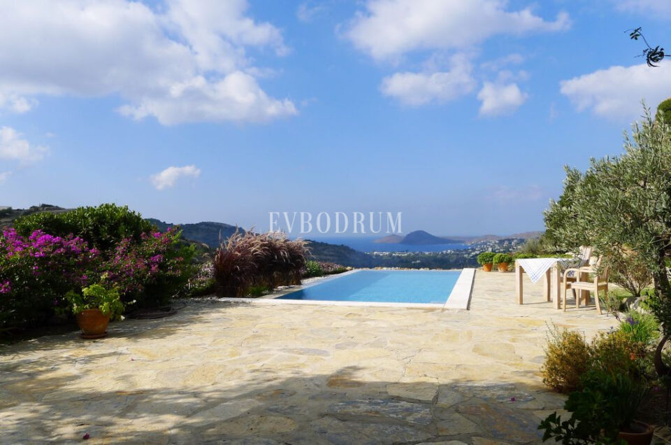 Havuzlu ve Panoramik Deniz Manzaralı Şık Ev – Görsel 5