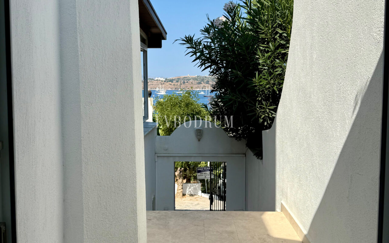 Yıllık kiralık, Kale ve adalar manzaralı Bodrum Evi