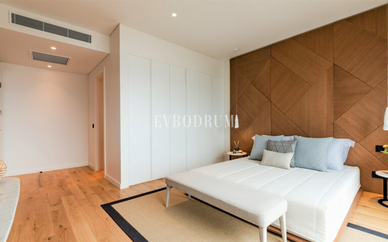 Muhteşem Manzaralı ve Plaja Erişimli Şık Daire – Penthouse Bedroom