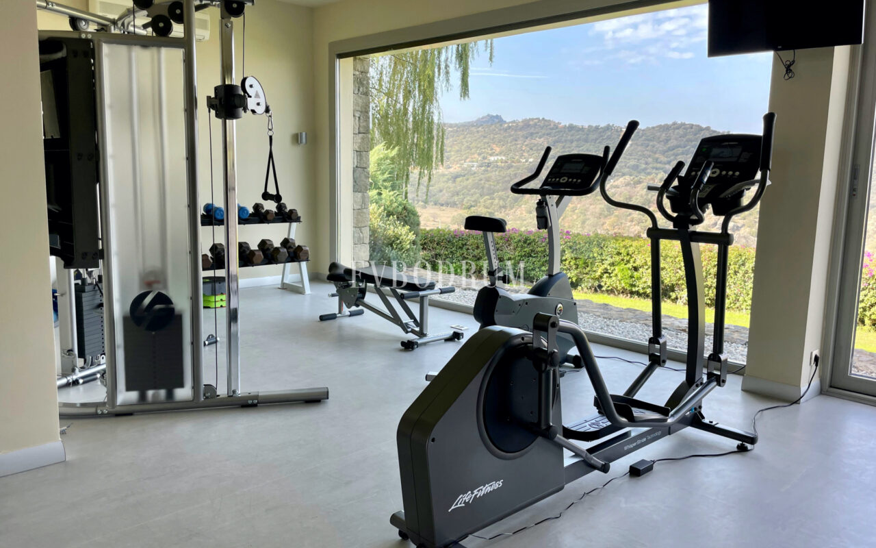 Yalıkavak ve Marina manzaralı olağanüstü özel mülk