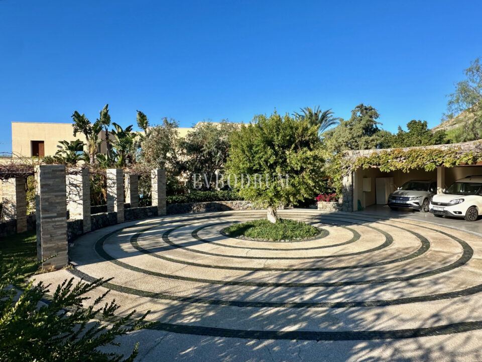 Yalıkavak ve Marina manzaralı olağanüstü özel mülk – Görsel 2