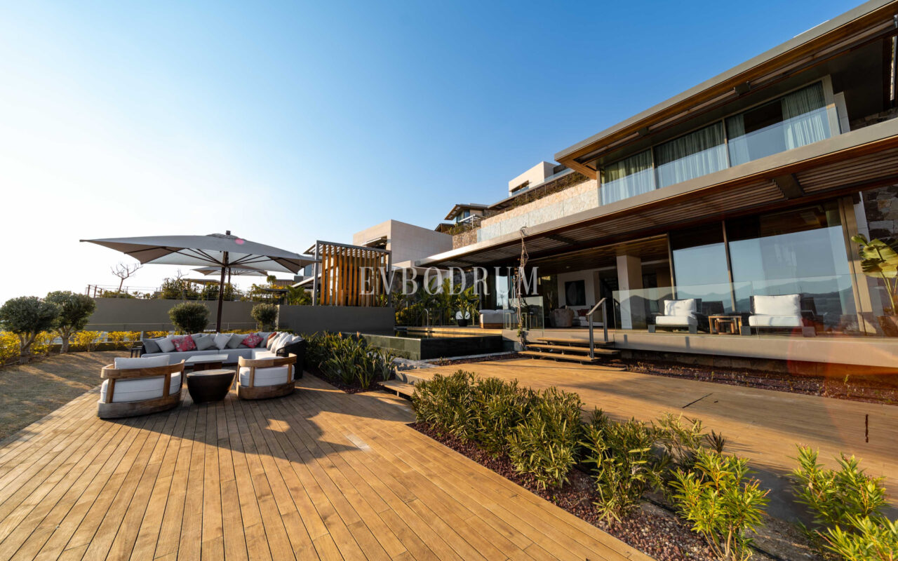 Yalıkavak’ta Denize Sıfır Lüks Villa