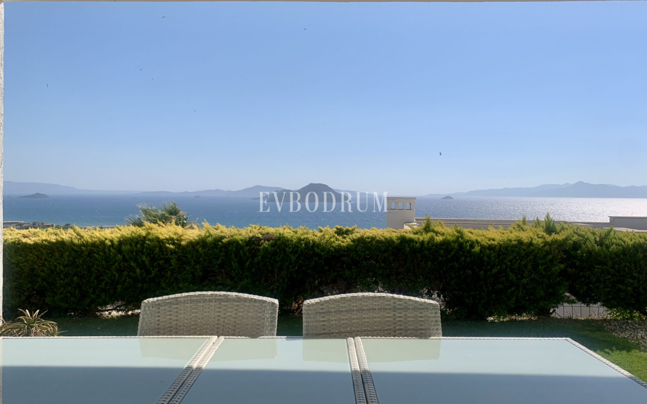 Muhteşem adalar ve deniz manzaralı, havuzlu villa