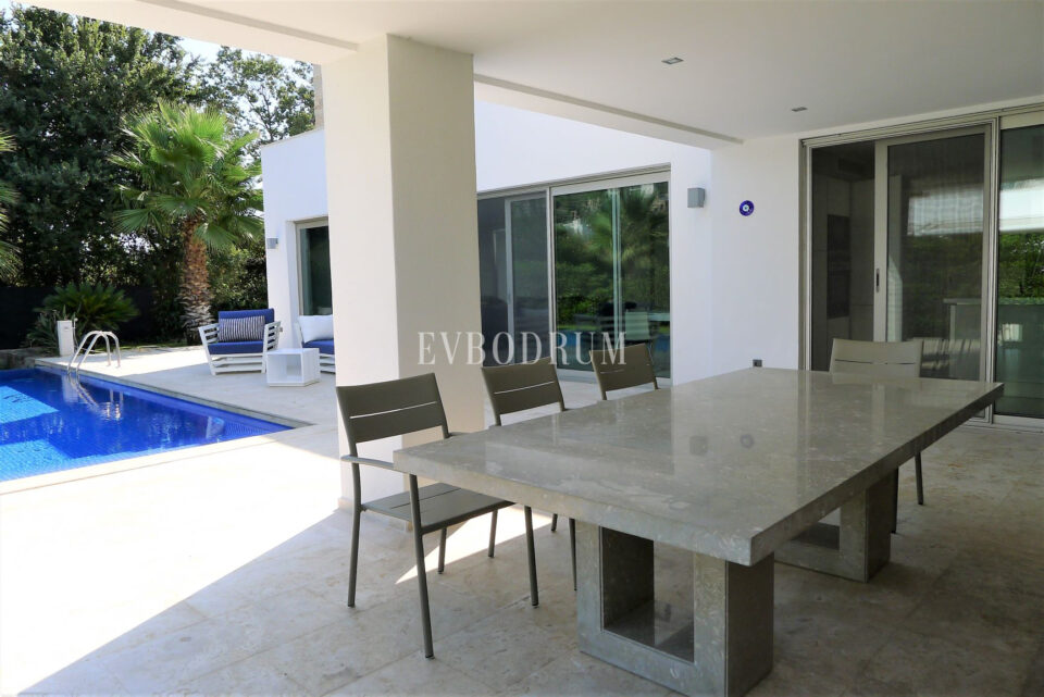 Havuzlu Yeni Villa, Sahile 5 Dakika Yürüme Mesafesinde, Haftalık Kiralık – Görsel 3