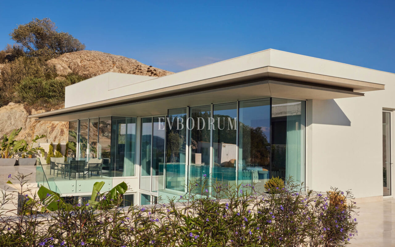 Yalıkavak’ta özel havuzlu, mimari tasarımlı yeni proje