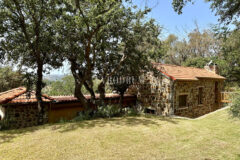 Gümüşlük, Karakaya’da bahçe içinde müstakil taş villa