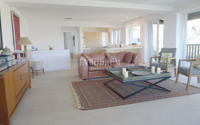 Denize Sıfır Şık Villa, Haftalık Kiralık, 10 misafir kapasiteli – Görsel 7