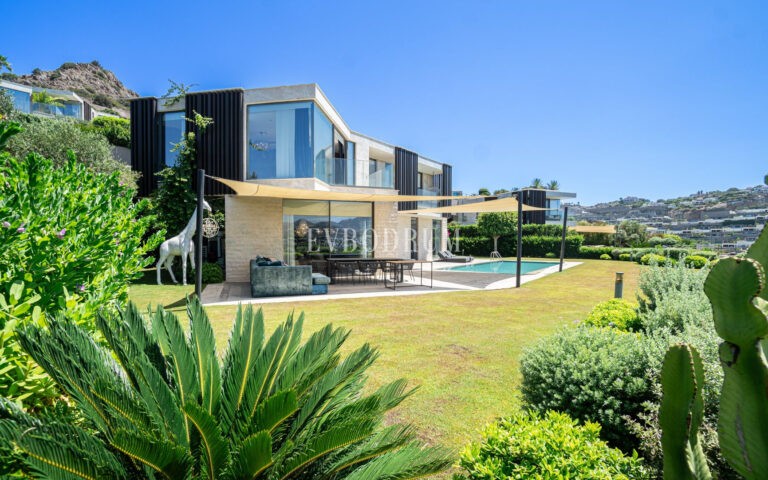 Plajlı sitede, özel havuzlu villa – Görsel 8