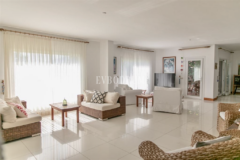 Sezonluk Kiralık: Gündoğan’da Özel Havuzlu Geniş Villa