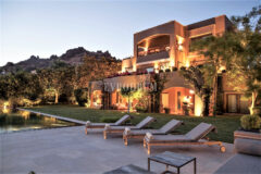 Olağanüstü özel, manzaralı kiralık villa