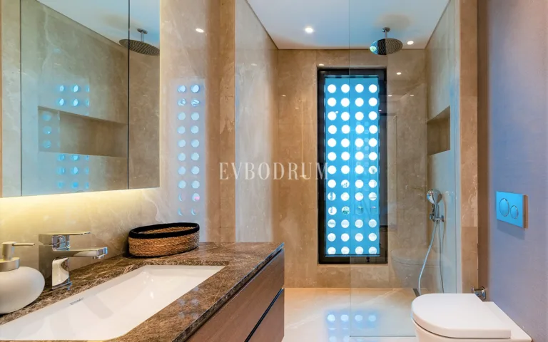 5-penthouse-bathroom