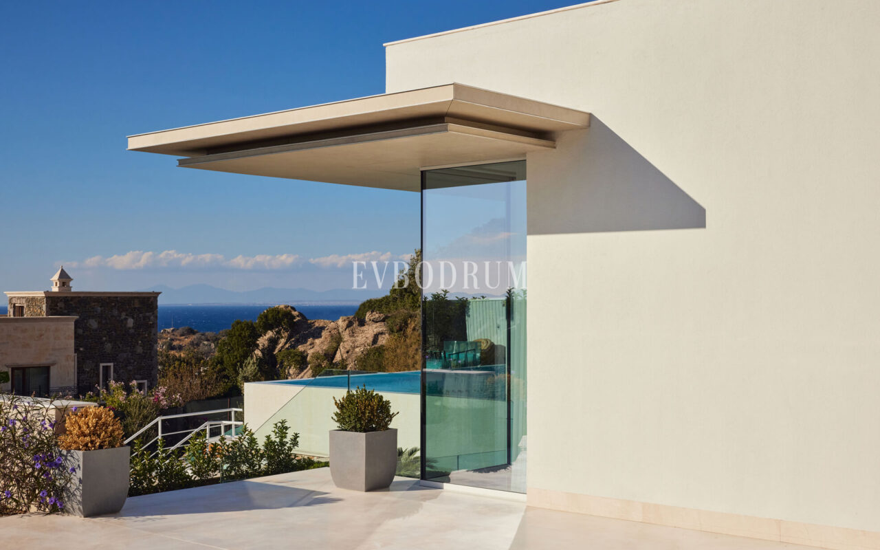 Yalıkavak’ta özel havuzlu, mimari tasarımlı yeni proje