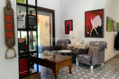 Yalıçiftlik’te tek katlı, bahçeli müstakil ev