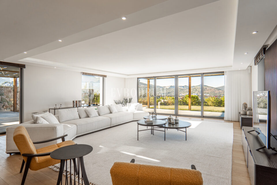 Yalıkavak’ta şehir konsepti:Deniz manzaralı, havuzlu lüks villa