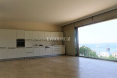 Bodrum Merkez’de Kale manzaralı, teraslı daire