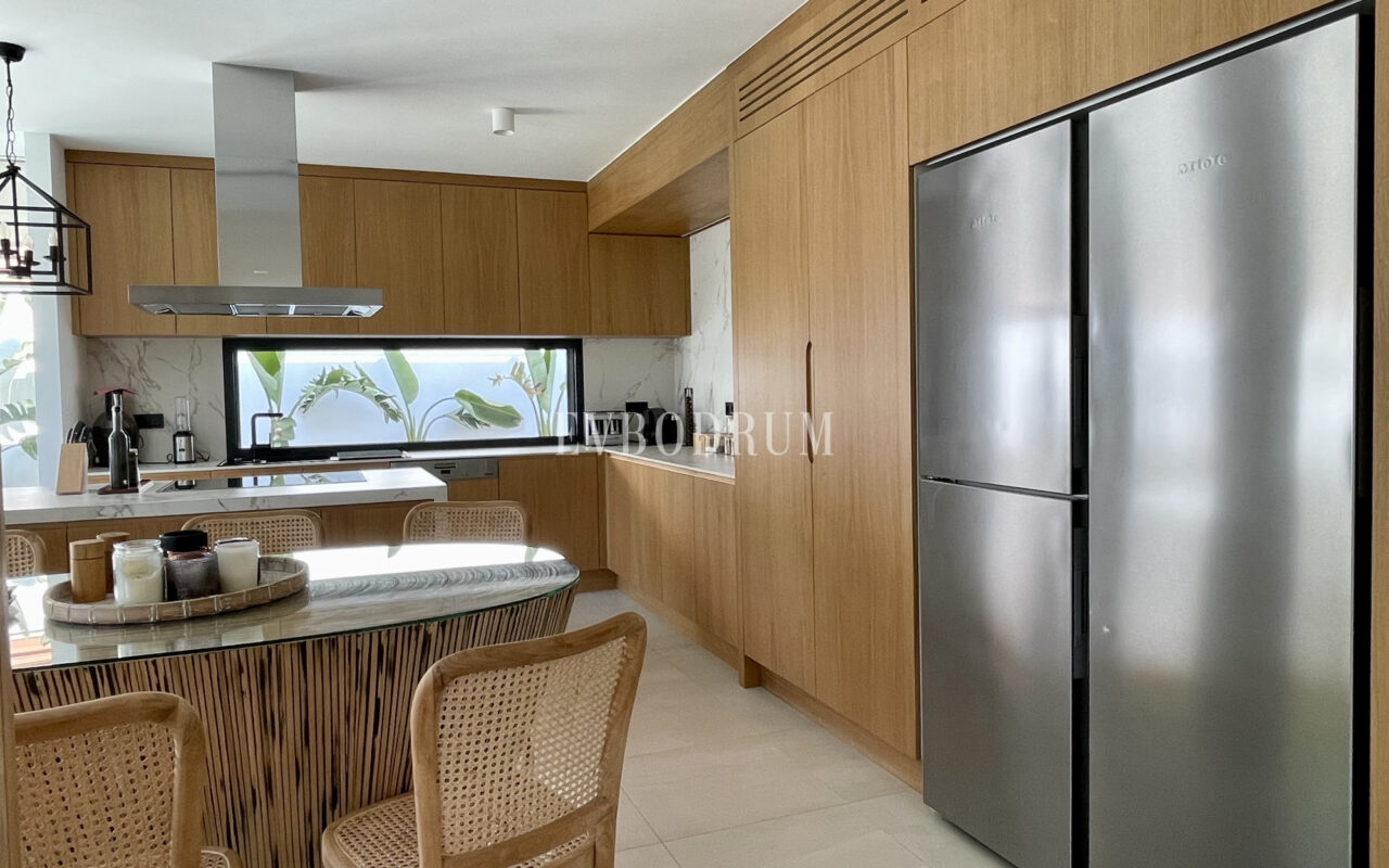 Yalikavak Merkez’de Modern Havuzlu Villa