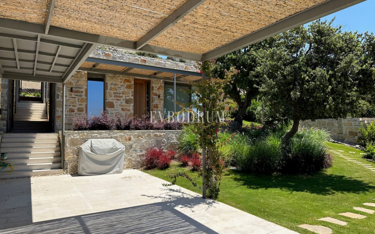 Ödüllü mimarisiyle, tasarım taş villa