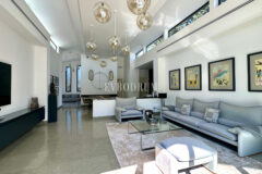 Bitez’de 2 Havuzlu, Misafir Evli Büyük Bahçeli Villa