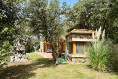 Gümüşlük, Karakaya’da bahçe içinde müstakil taş villa