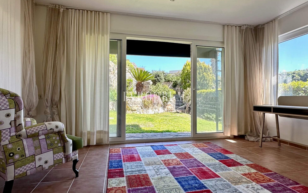 Türkbükü’nde bahçeli daire